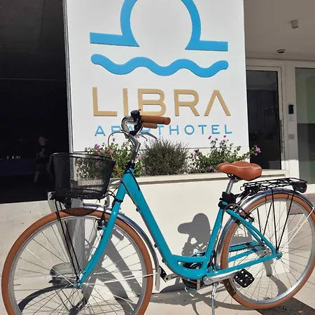 Ξενοδοχείο με διαμερίσματα Libra Μπιμπιόνε